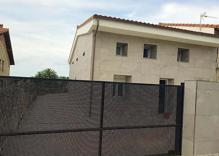 Casa Costa & Crines Santander